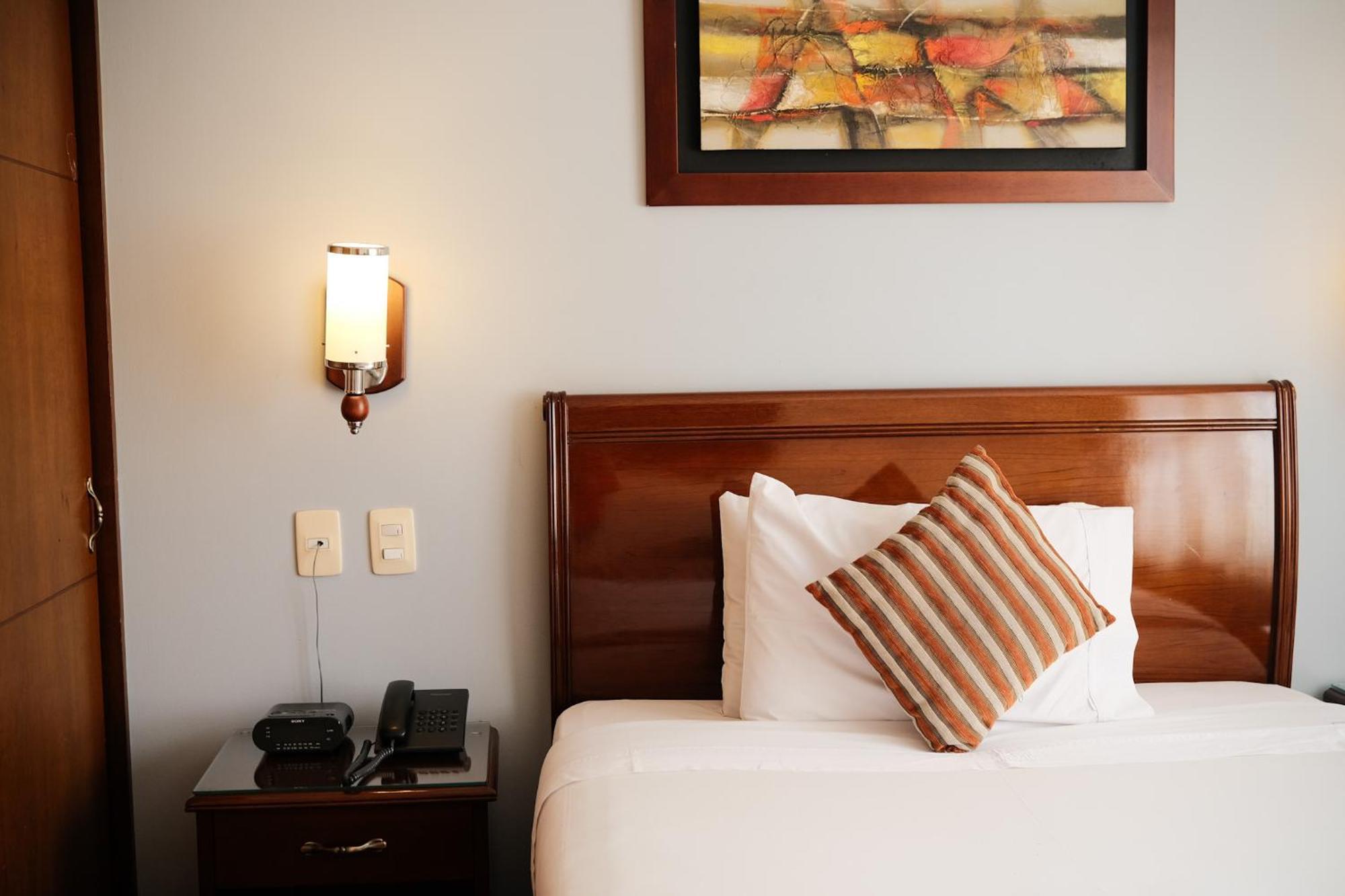 Hotel San Pablo Богота Экстерьер фото